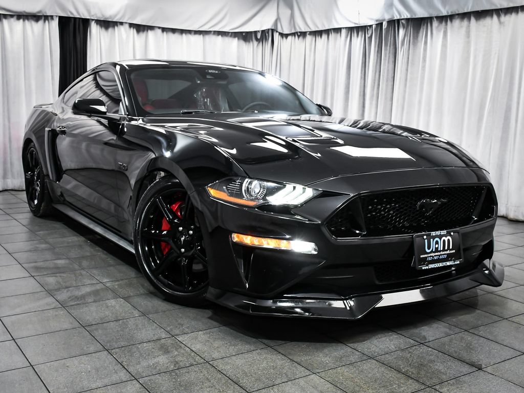 Used 2020 Ford Mustang GT Premium w/ Equipment Group 401A RWD image 3