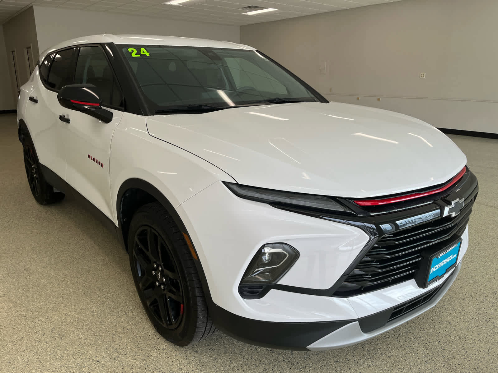 Used 2024 Chevrolet Blazer LT w/ Redline Edition image 3