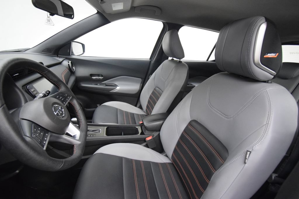 Used 2021 Nissan Kicks SR w/ SR Premium Package FWD image 16
