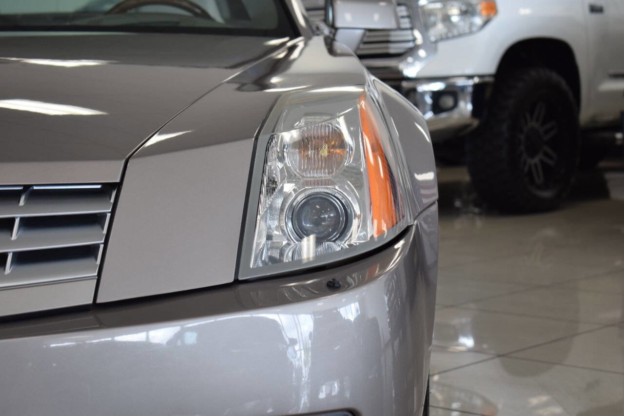 Used 2005 Cadillac XLR image 18