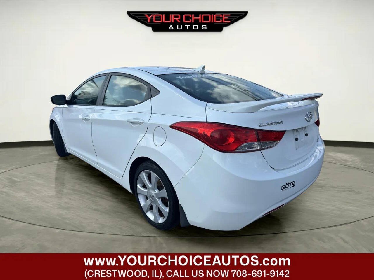 Used 2013 Hyundai Elantra Limited w/ Technology Pkg FWD image 3