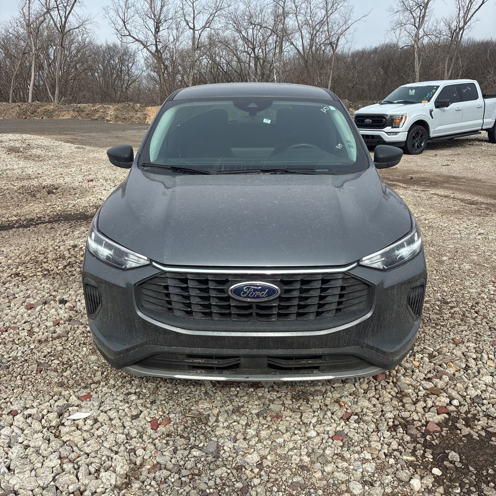 Used 2023 Ford Escape Active w/ Tech Pack #1 image 2