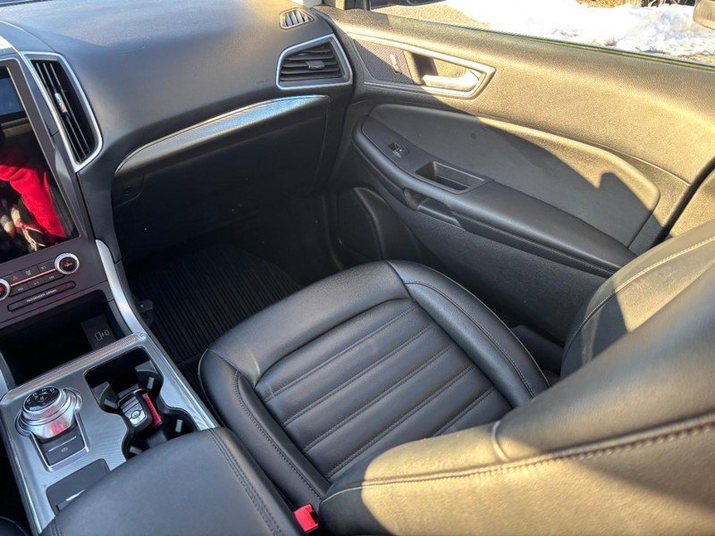 Used 2022 Ford Edge SEL w/ Convenience Package AWD/4WD image 15