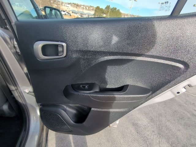 Used 2023 Hyundai Venue SEL w/ Cargo Package image 27