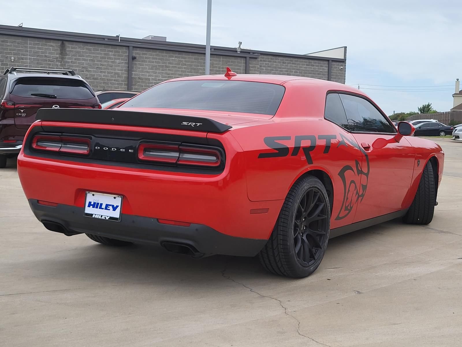 Used 2015 Dodge Challenger SRT Hellcat RWD image 4
