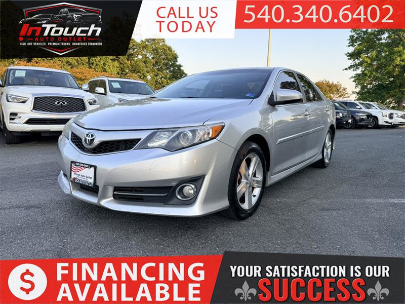 Used 2013 Toyota Camry SE w/ Preferred Accessory Pkg