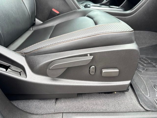 Used 2021 GMC Canyon AT4 w/ Driver Alert Package AWD/4WD image 29