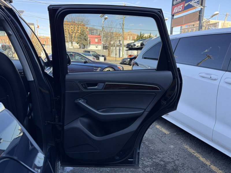 Used 2017 Audi Q5 2.0T Premium image 14