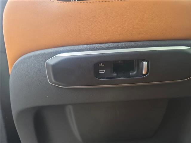 Used 2024 BMW X6 xDrive40i w/ Premium Package image 19