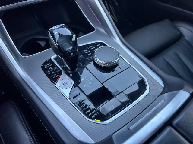 Used 2020 BMW X6 M50i AWD/4WD image 25