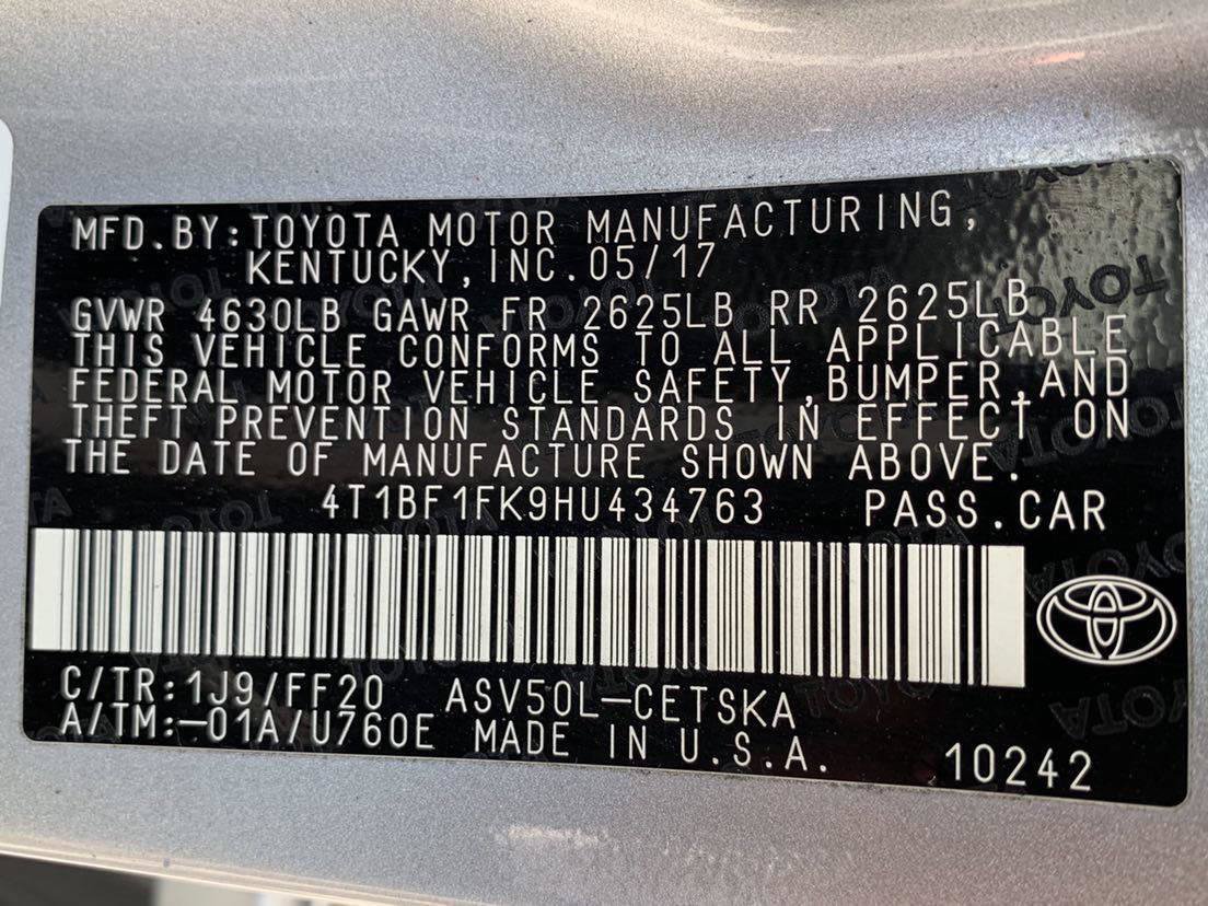 Used 2017 Toyota Camry SE w/ Moonroof Package FWD image 40