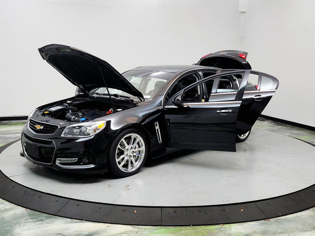 Used 2015 Chevrolet SS RWD image 9