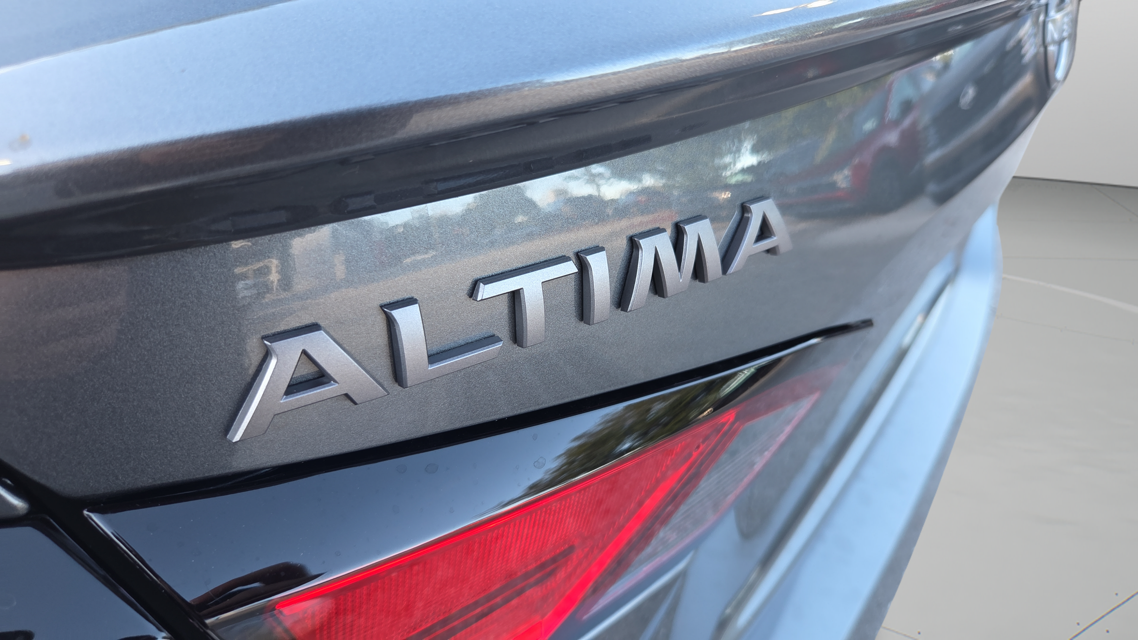 New 2026 Nissan Altima 2.5 SR w/ SR Premium Package FWD image 33