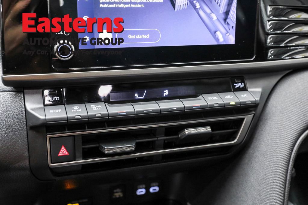 Used 2025 Toyota Camry LE image 20