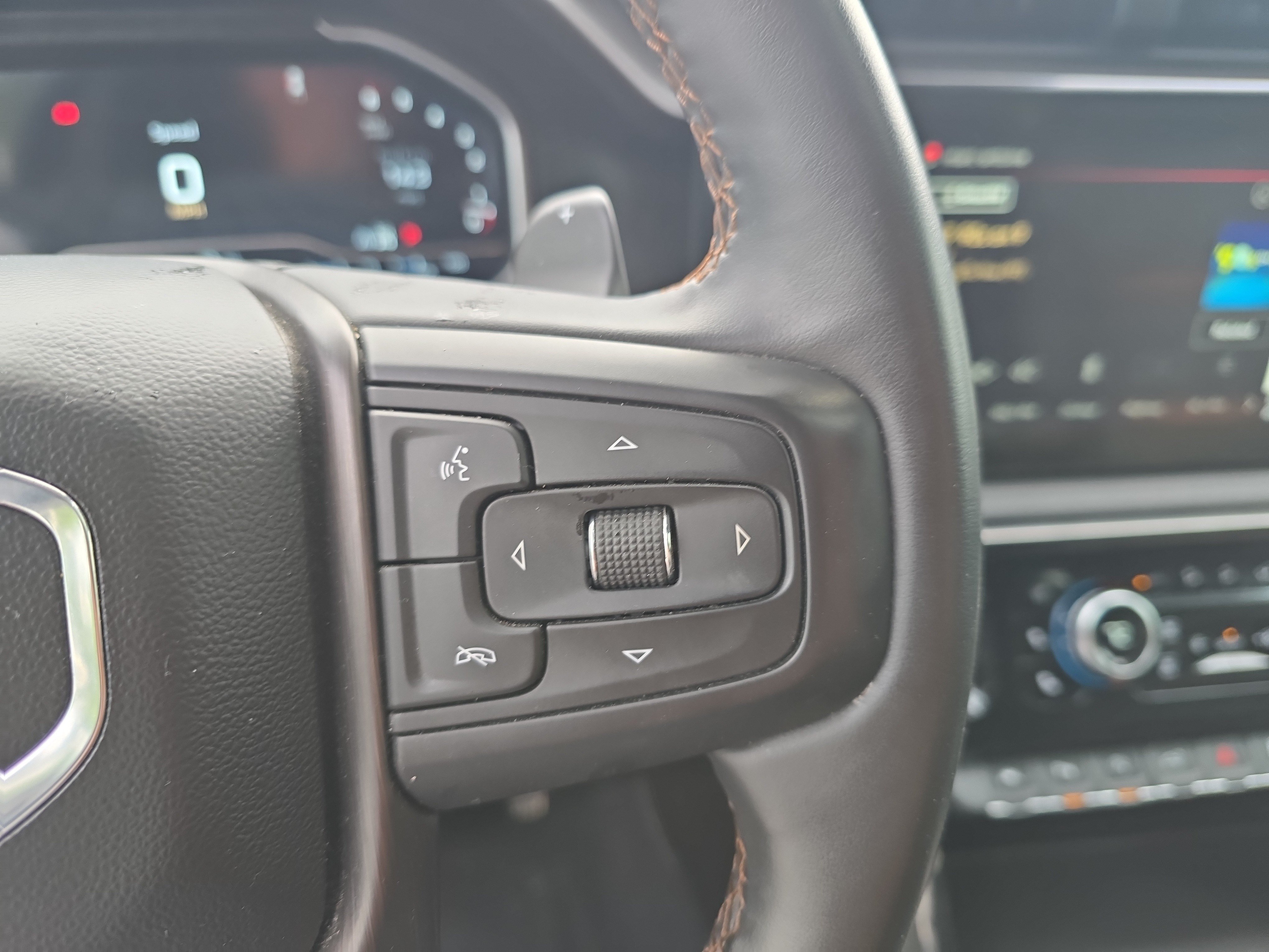 Used 2024 GMC Sierra 1500 AT4 w/ Technology Package AWD/4WD image 28