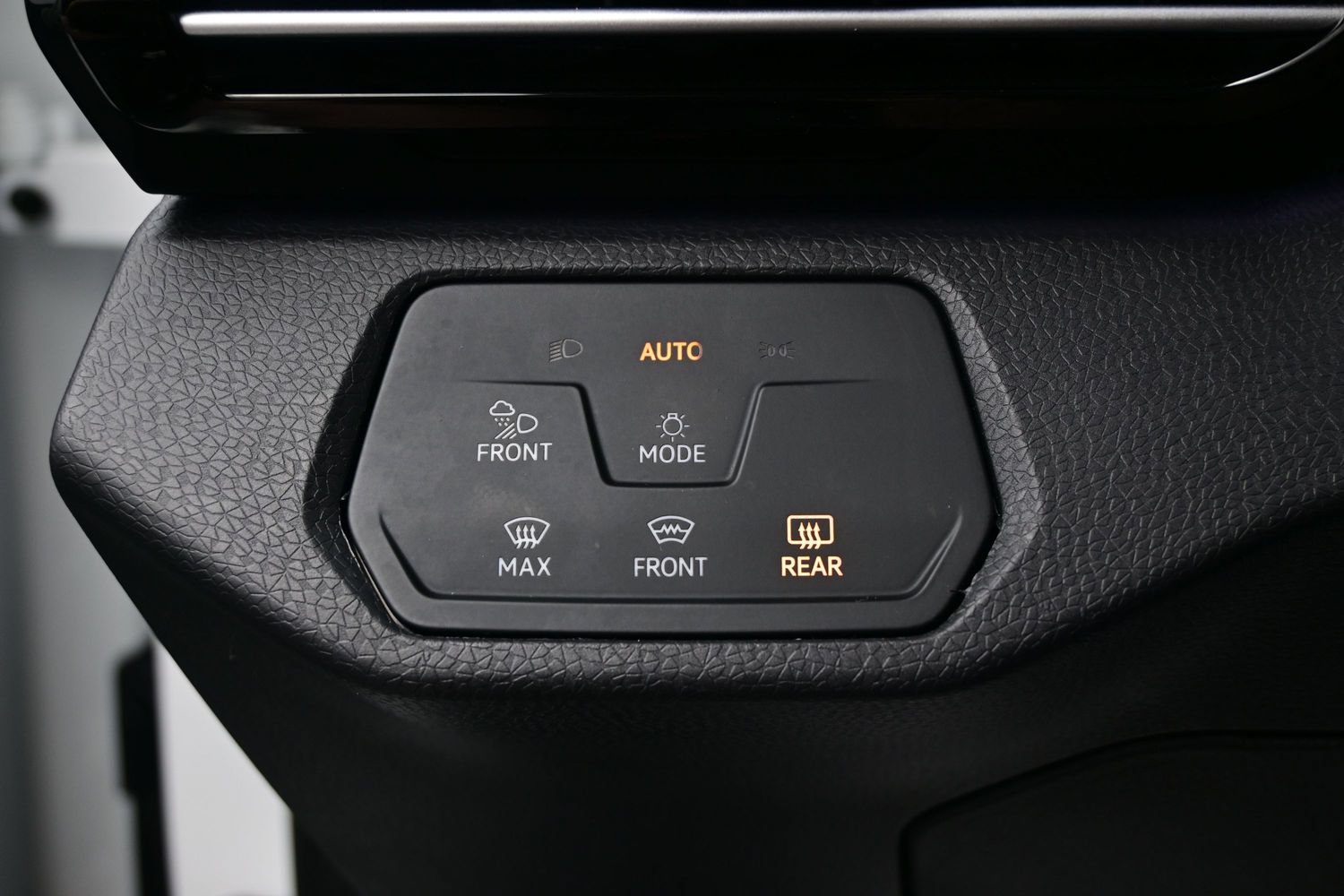 Used 2024 Volkswagen ID.4 Pro S AWD/4WD image 26