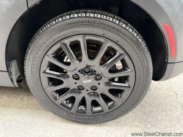 Used 2015 MINI Cooper 4-Door Hardtop FWD image 22