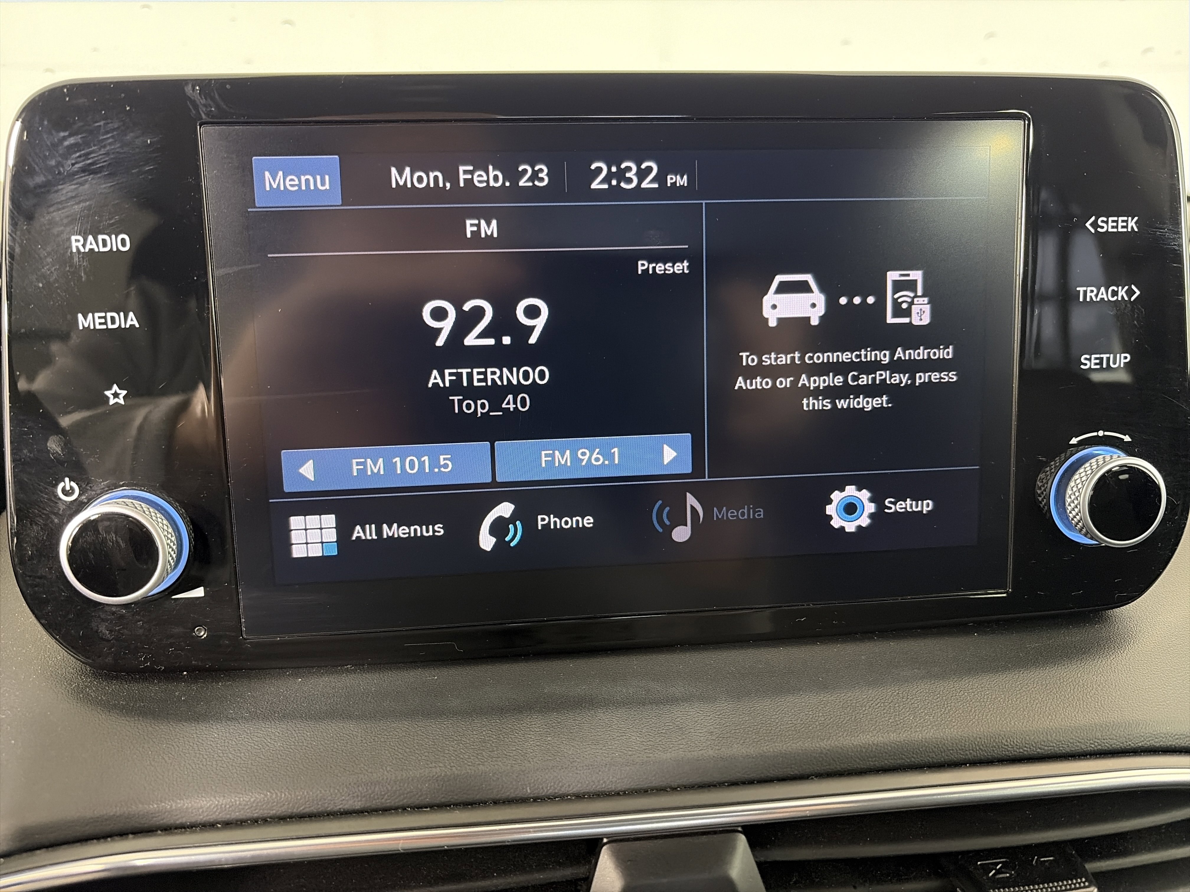 Certified 2023 Hyundai Santa Fe SE image 17