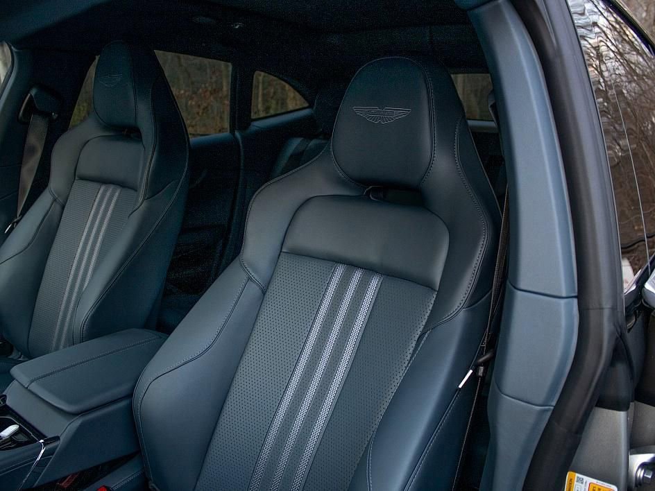 Used 2025 Aston Martin DBX 707 image 17