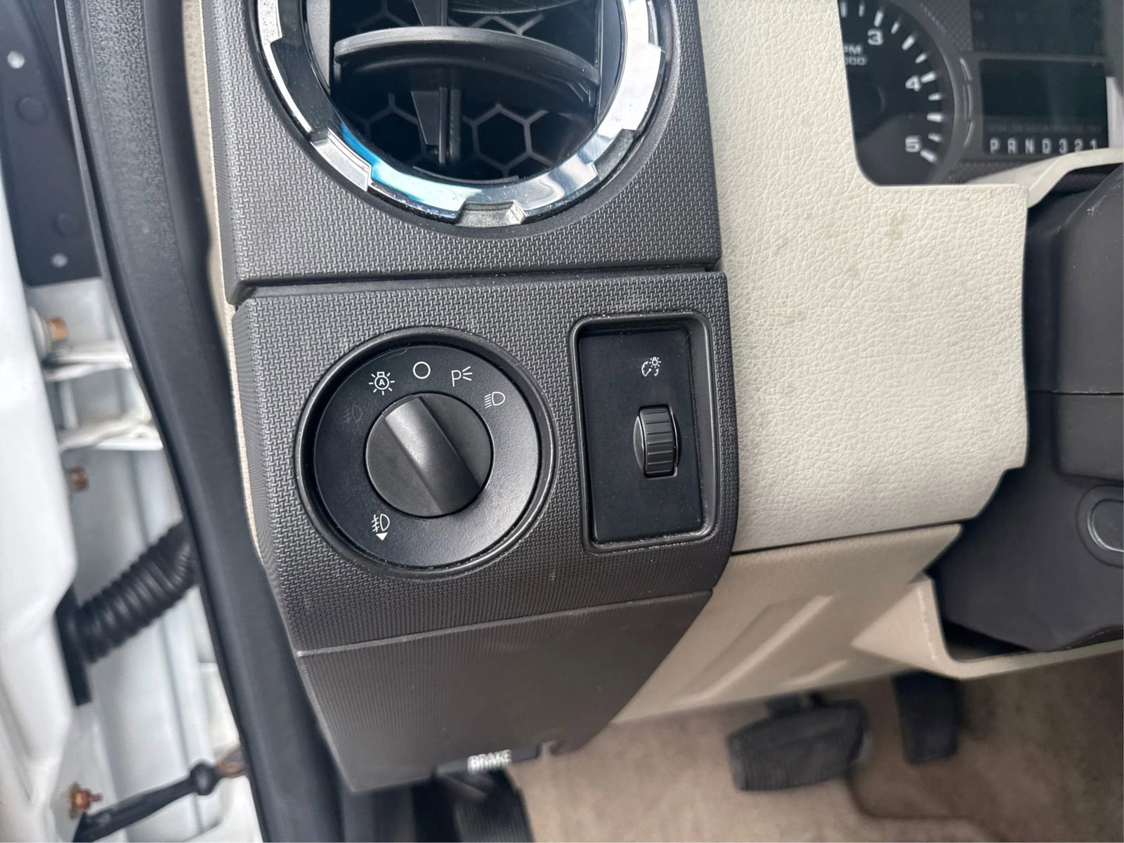 Used 2010 Ford F350 XLT AWD/4WD image 17