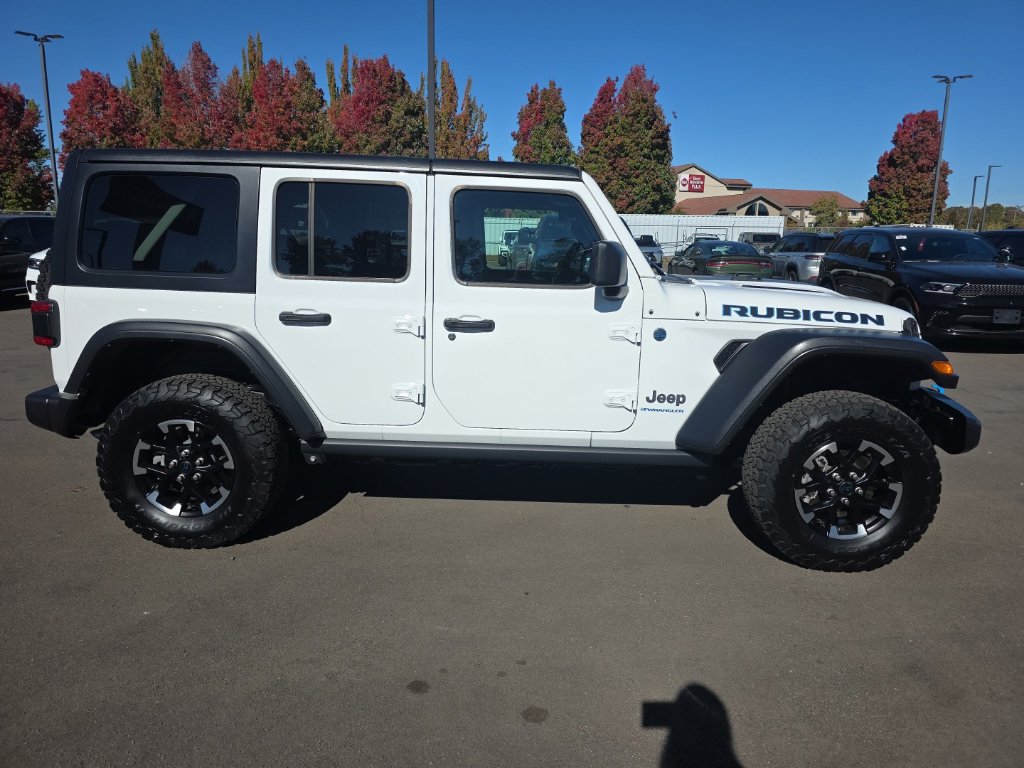 Used 2024 Jeep Wrangler Unlimited Rubicon 4xe w/ Technology Group AWD/4WD image 6