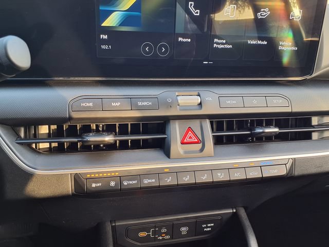 Used 2025 Kia K4 FWD image 29
