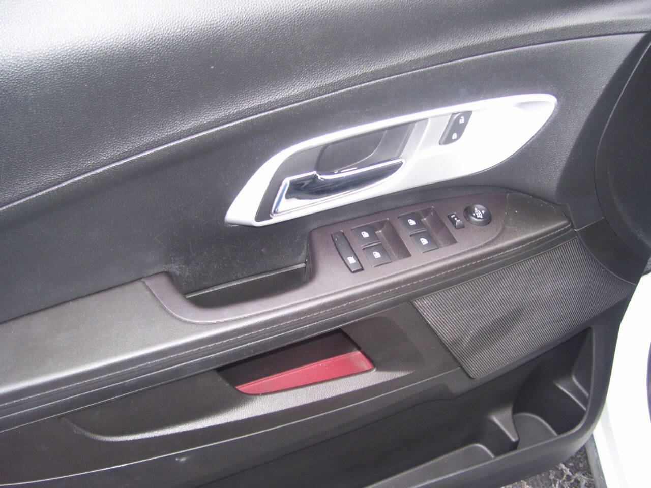 Used 2017 Chevrolet Equinox LT w/ Convenience Package image 11