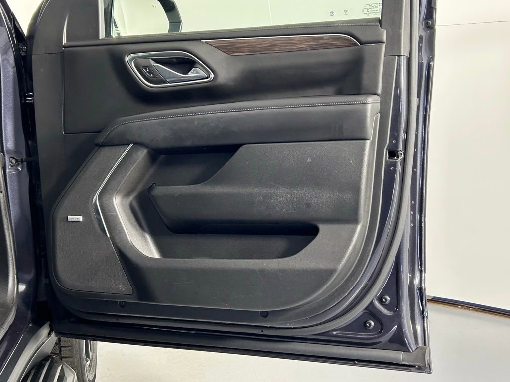 Used 2023 Chevrolet Tahoe LT w/ LT Signature Plus Package image 9