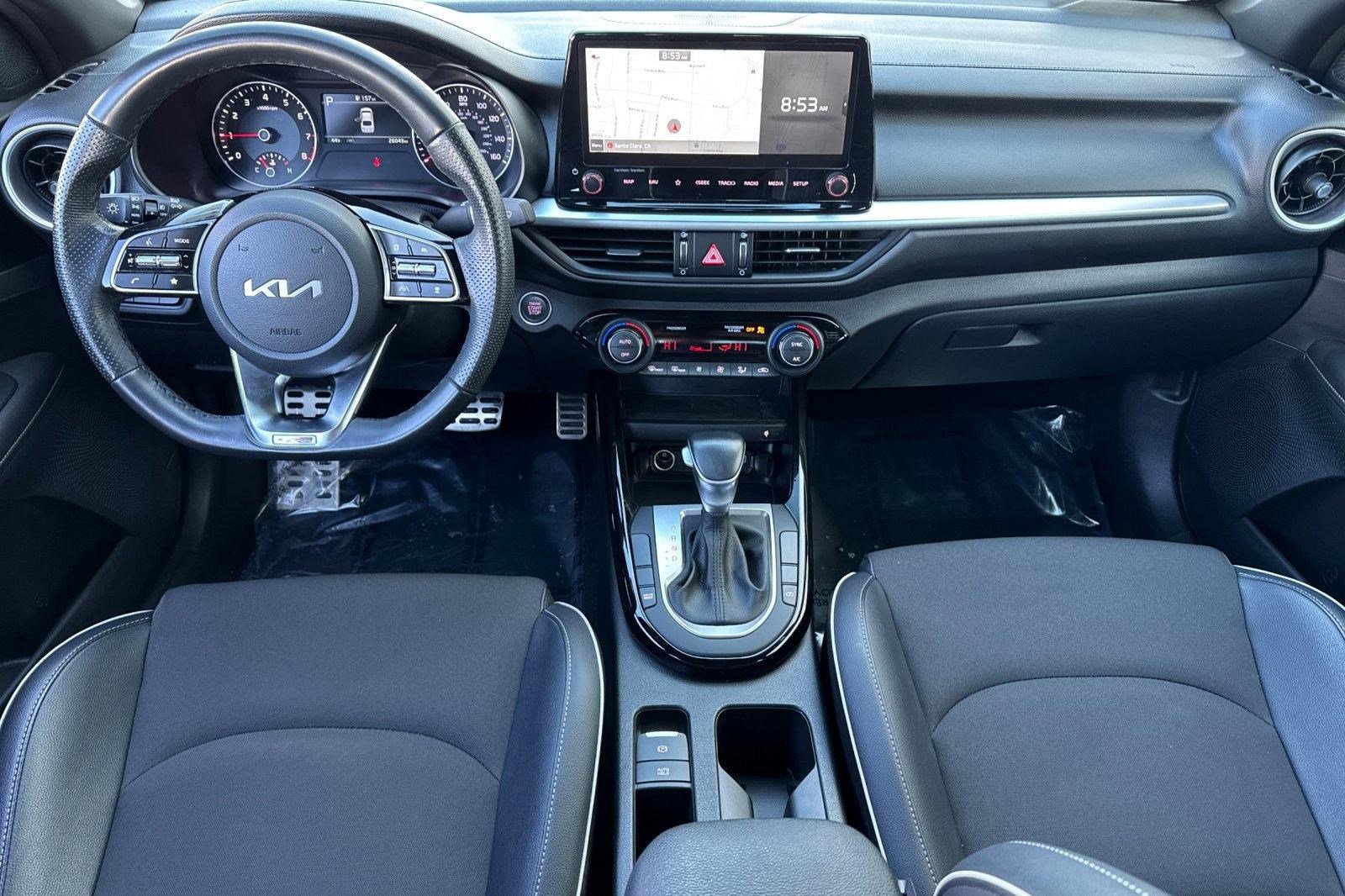 Used 2022 Kia Forte GT-Line w/ GT-Line Premium Package image 17