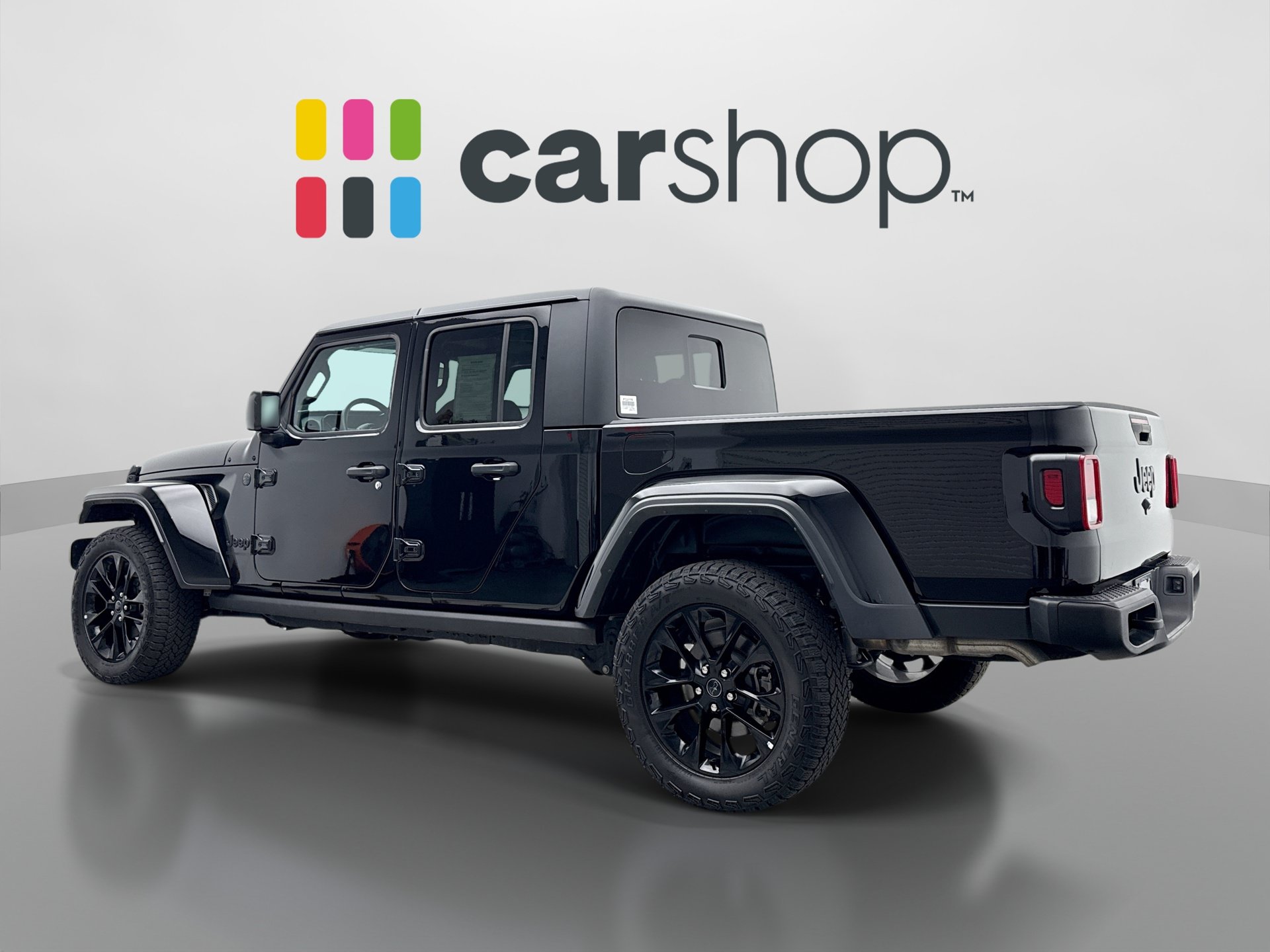 Used 2025 Jeep Gladiator Sport AWD/4WD image 3