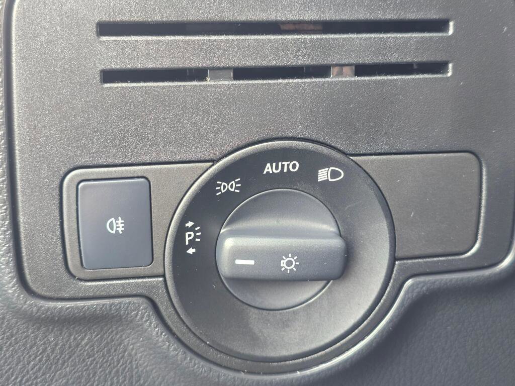 Used 2019 Mercedes-Benz Metris image 34