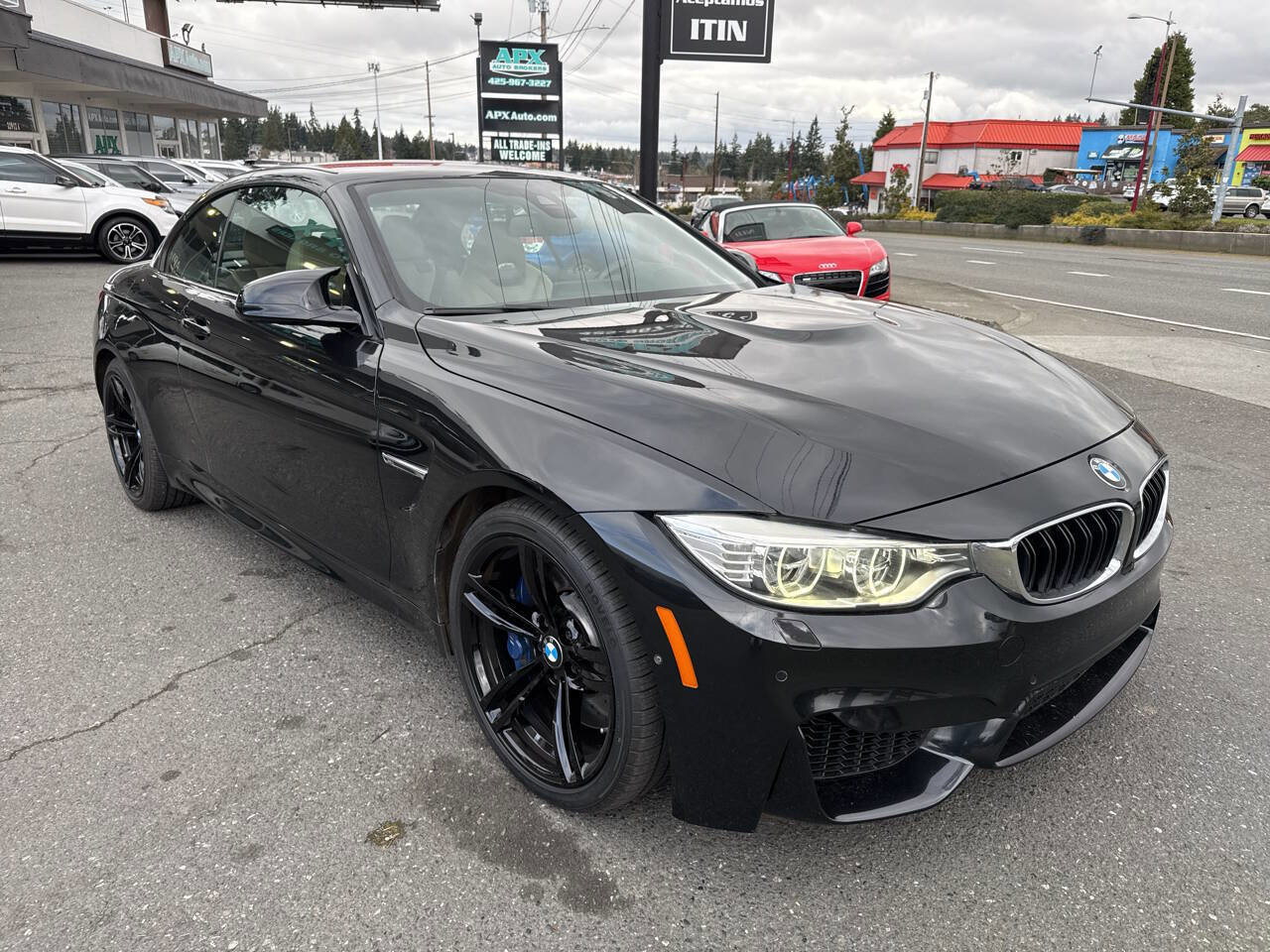 Used 2016 BMW M4 Convertible RWD image 11