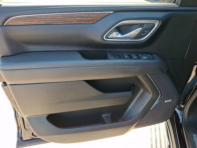 Used 2024 Chevrolet Tahoe High Country AWD/4WD image 10