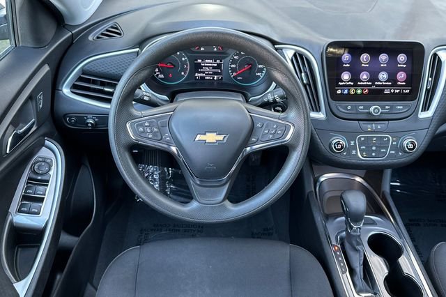 Used 2023 Chevrolet Malibu LT image 16