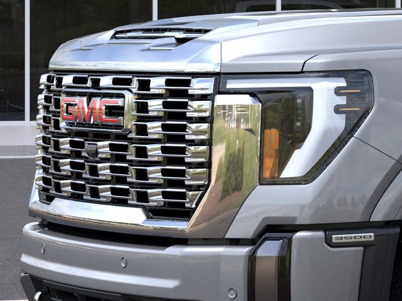 New 2026 GMC Sierra 3500 Denali w/ Denali Reserve Package AWD/4WD image 13