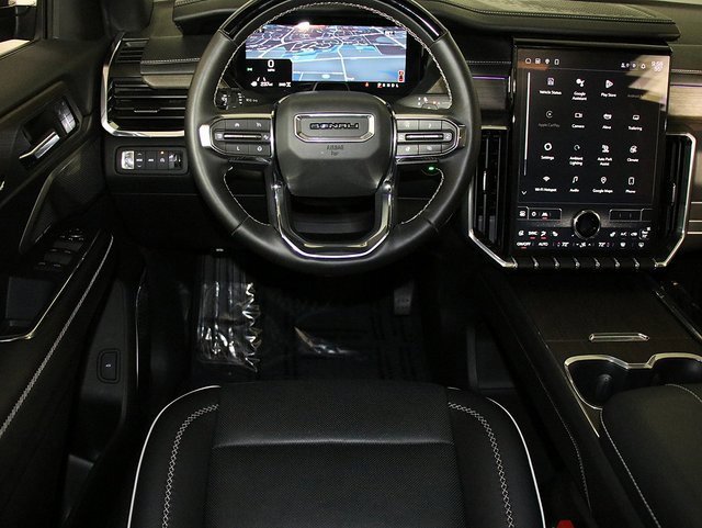 Used 2024 GMC Acadia Denali w/ Super Cruise Package image 3