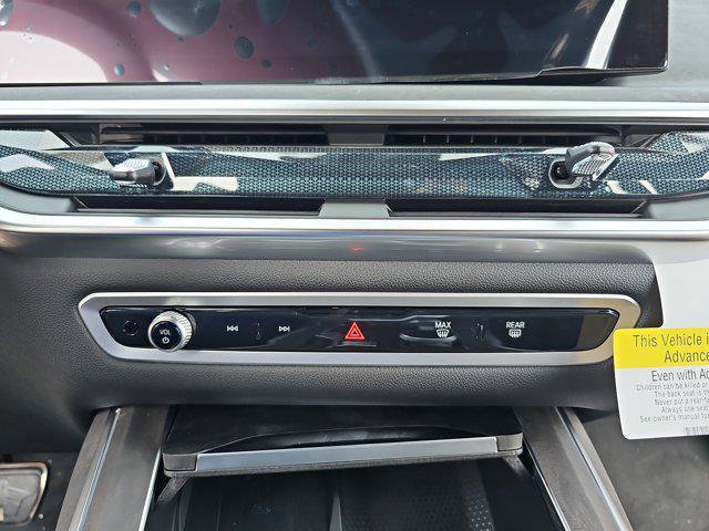 New 2026 BMW X7 xDrive40i w/ M Sport Package image 23