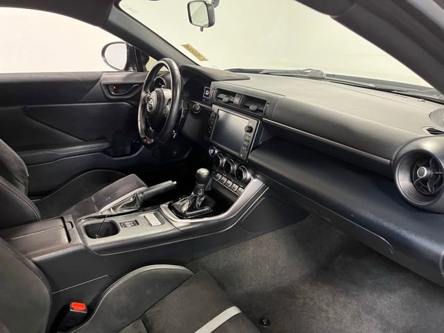 Used 2023 Toyota GR86 Premium w/ ALL Weather Mat Package (TMS) image 11