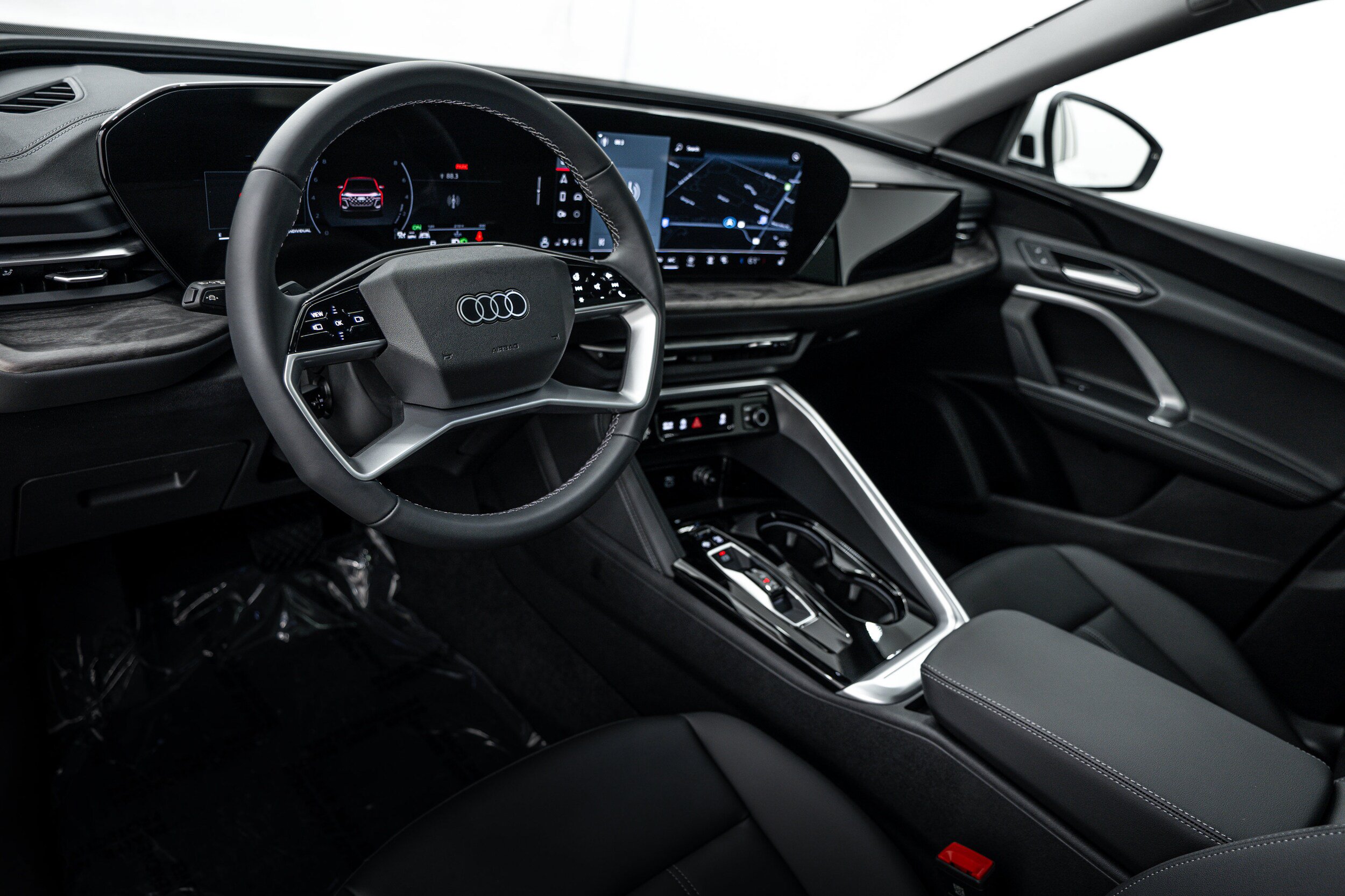Used 2025 Audi Q5 Premium w/ Convenience Package AWD/4WD image 9