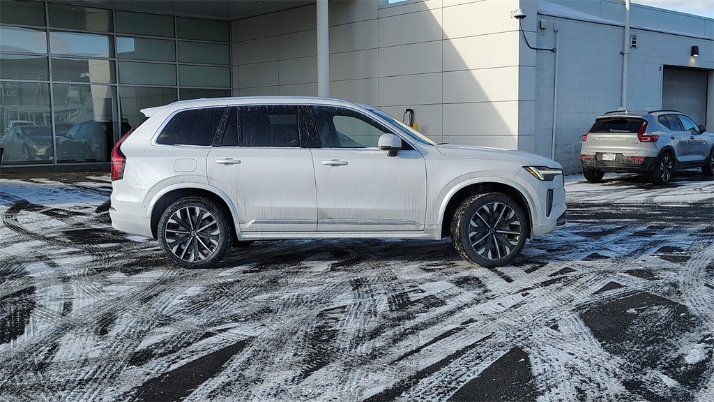 New 2026 Volvo XC90 B6 Plus image 2