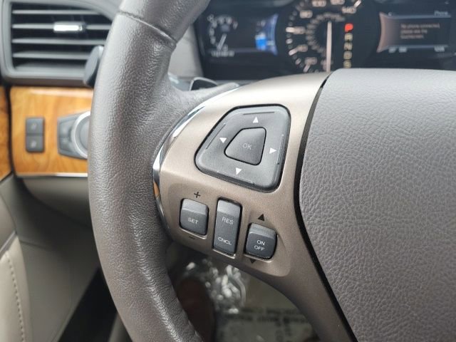 Used 2014 Lincoln MKX AWD w/ Olive Ash Wood Package image 30