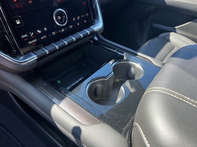 Used 2026 GMC Yukon XL Elevation w/ Elevation Premium Package image 17