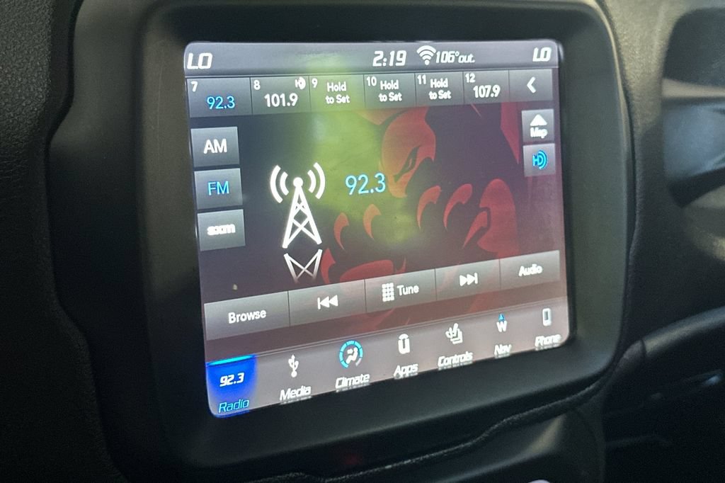 Used 2019 Jeep Renegade Limited w/ UConnect 8.4 Nav Group FWD image 19