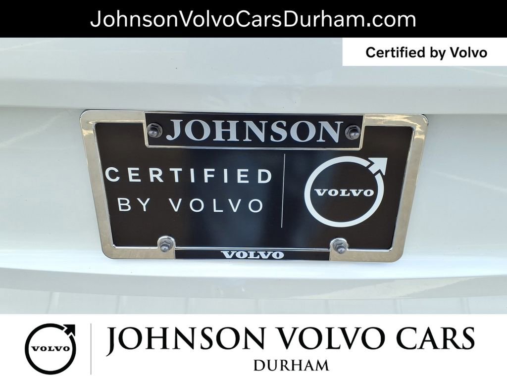 Certified 2023 Volvo XC60 B5 Ultimate w/ Climate Package image 28