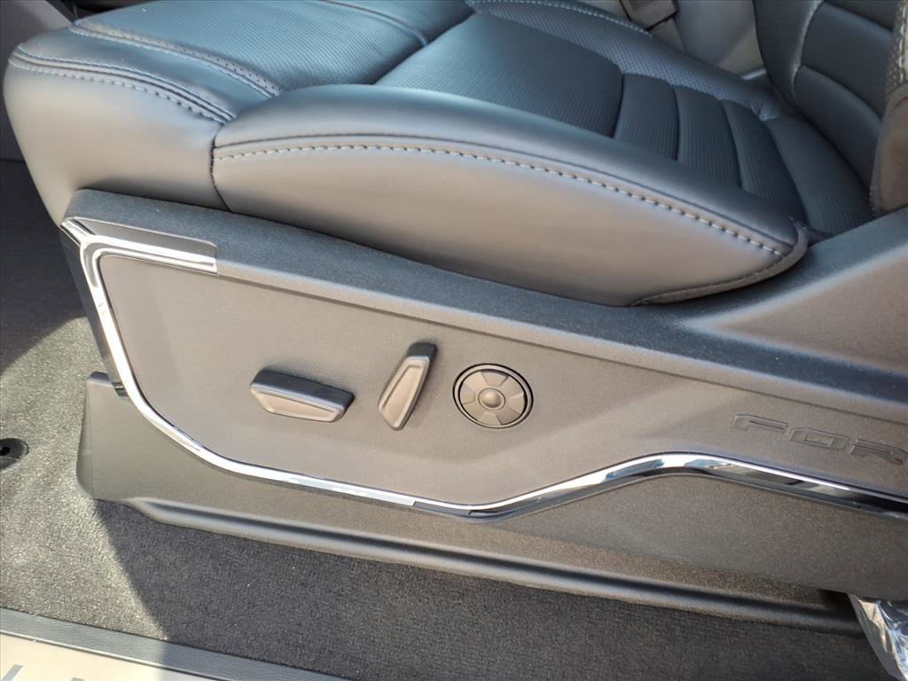 New 2026 Ford F250 Platinum image 11