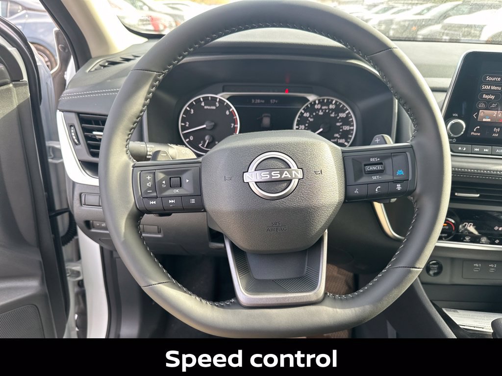 Certified 2026 Nissan Rogue SV AWD/4WD image 43
