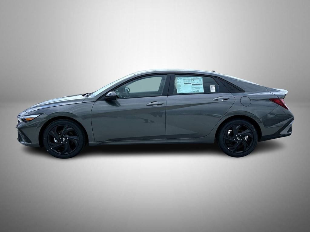 New 2026 Hyundai Elantra Sport FWD image 8