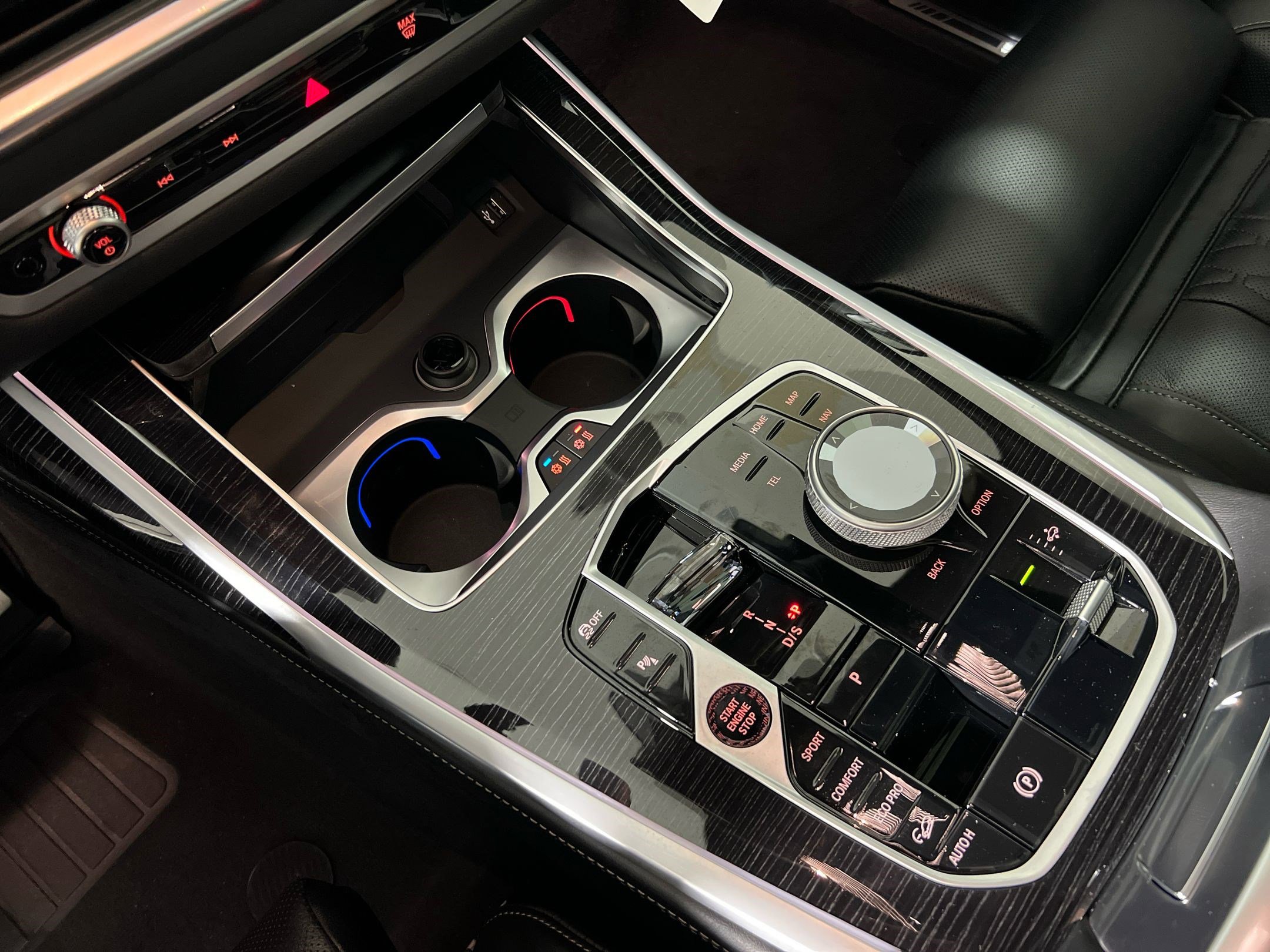 New 2026 BMW X7 M60i image 19