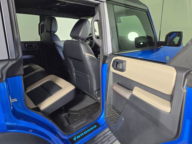 Used 2023 Ford Bronco Wildtrak image 16