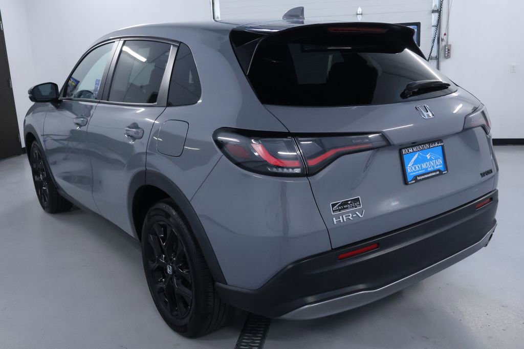 Used 2024 Honda HR-V Sport image 5